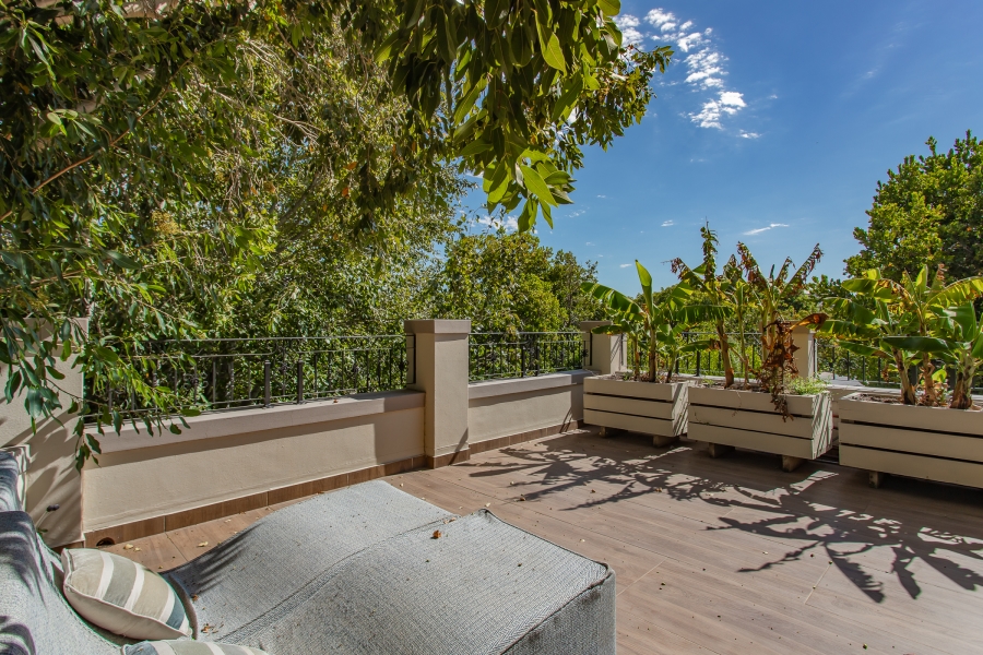 5 Bedroom Property for Sale in Val De Vie Estate Western Cape